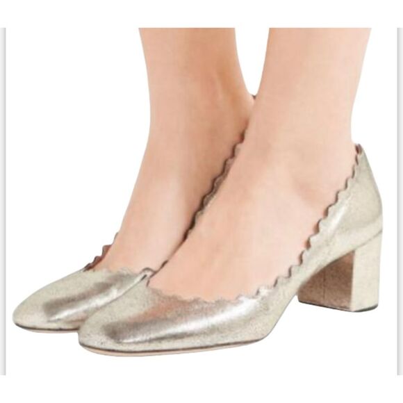 Chloe Glittery Metallic Gold Scalloped Leather Block Heel Size 7.5 NEW - Picture 1 of 9